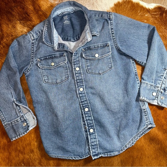 Gap Kids Jean Jacket/Shirt - Size 5 - Picture 1 of 6